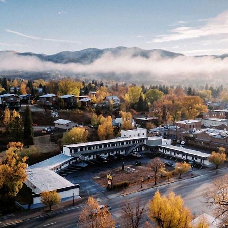 Western Lodge Стиймбоут Спрингс Екстериор снимка