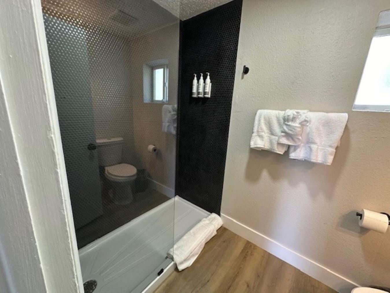 Western Lodge Стиймбоут Спрингс Екстериор снимка