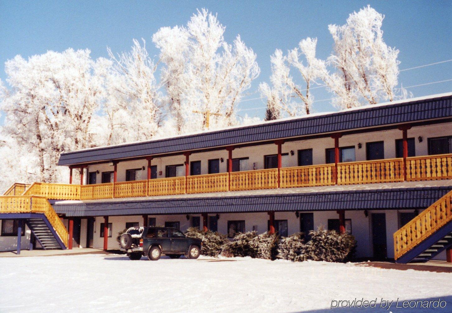 Western Lodge Стиймбоут Спрингс Екстериор снимка