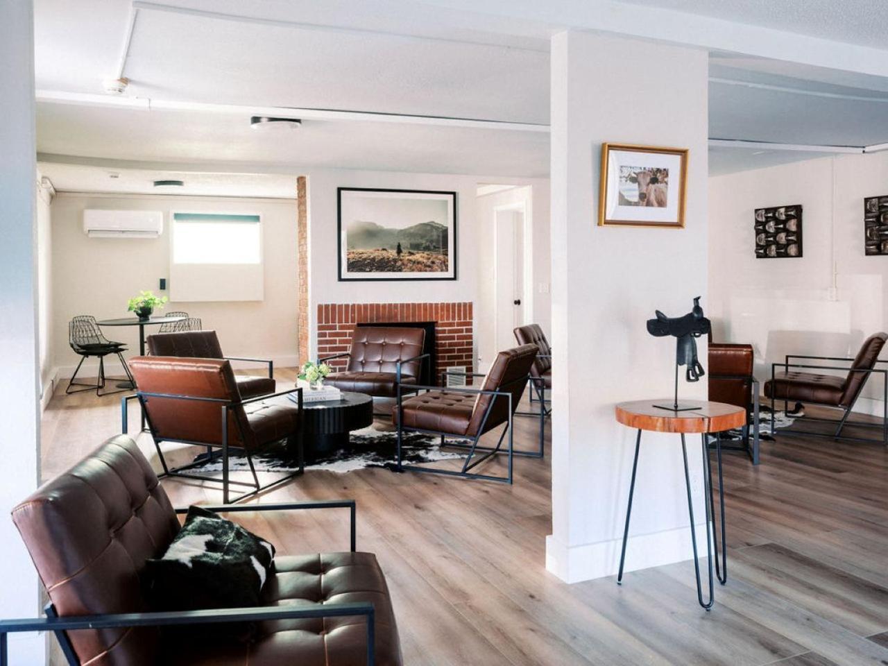 Western Lodge Стиймбоут Спрингс Екстериор снимка