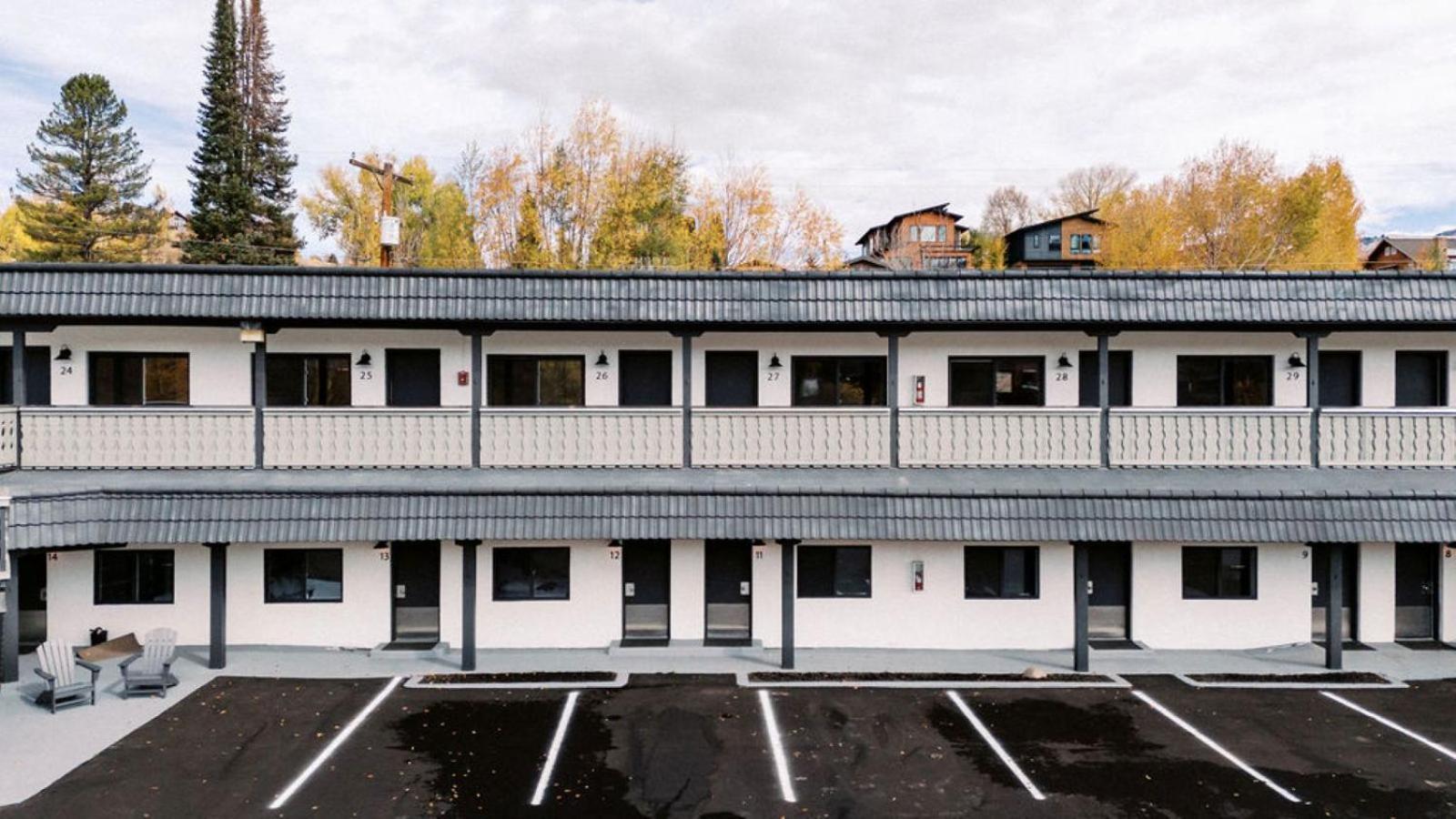 Western Lodge Стиймбоут Спрингс Екстериор снимка