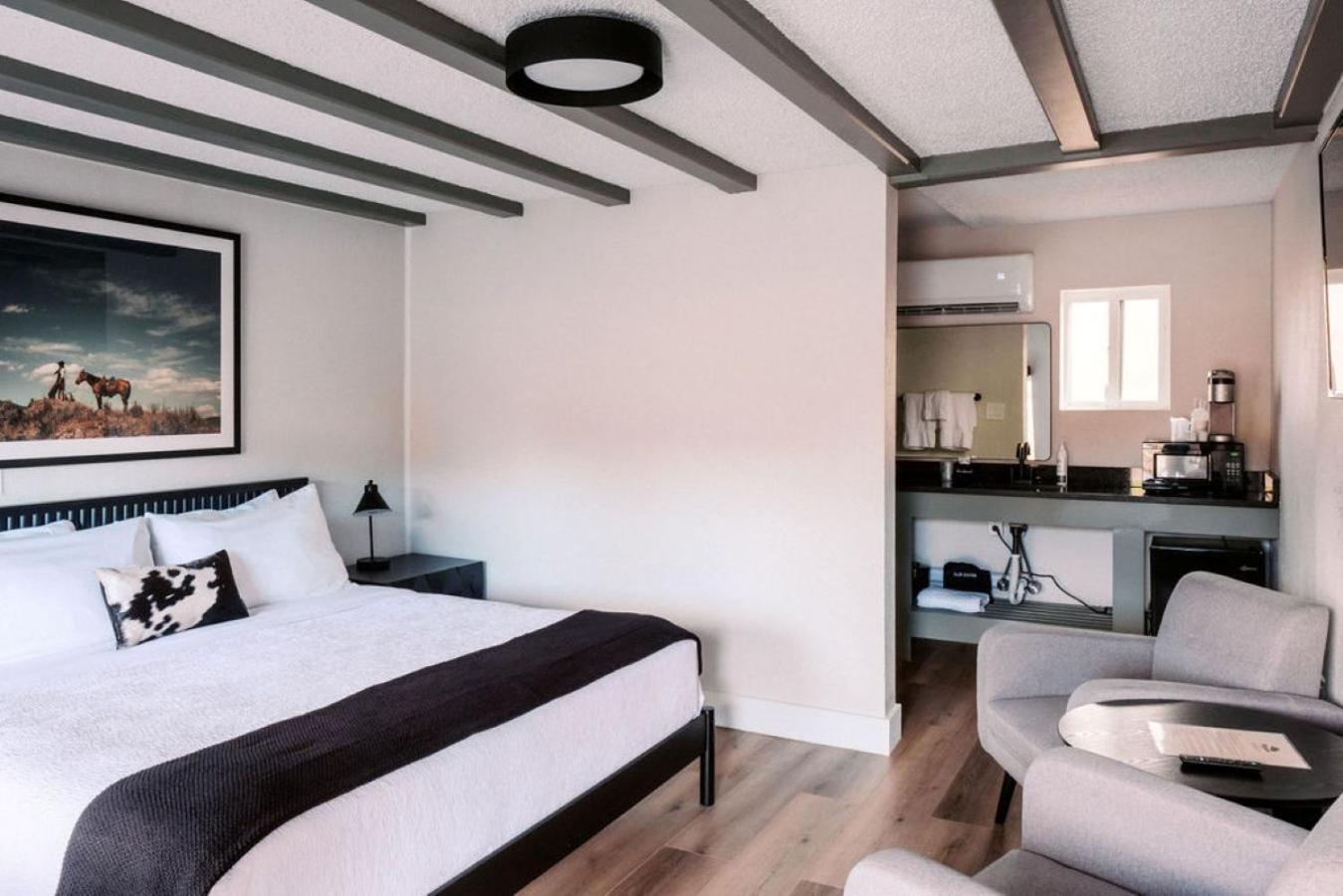 Western Lodge Стиймбоут Спрингс Екстериор снимка