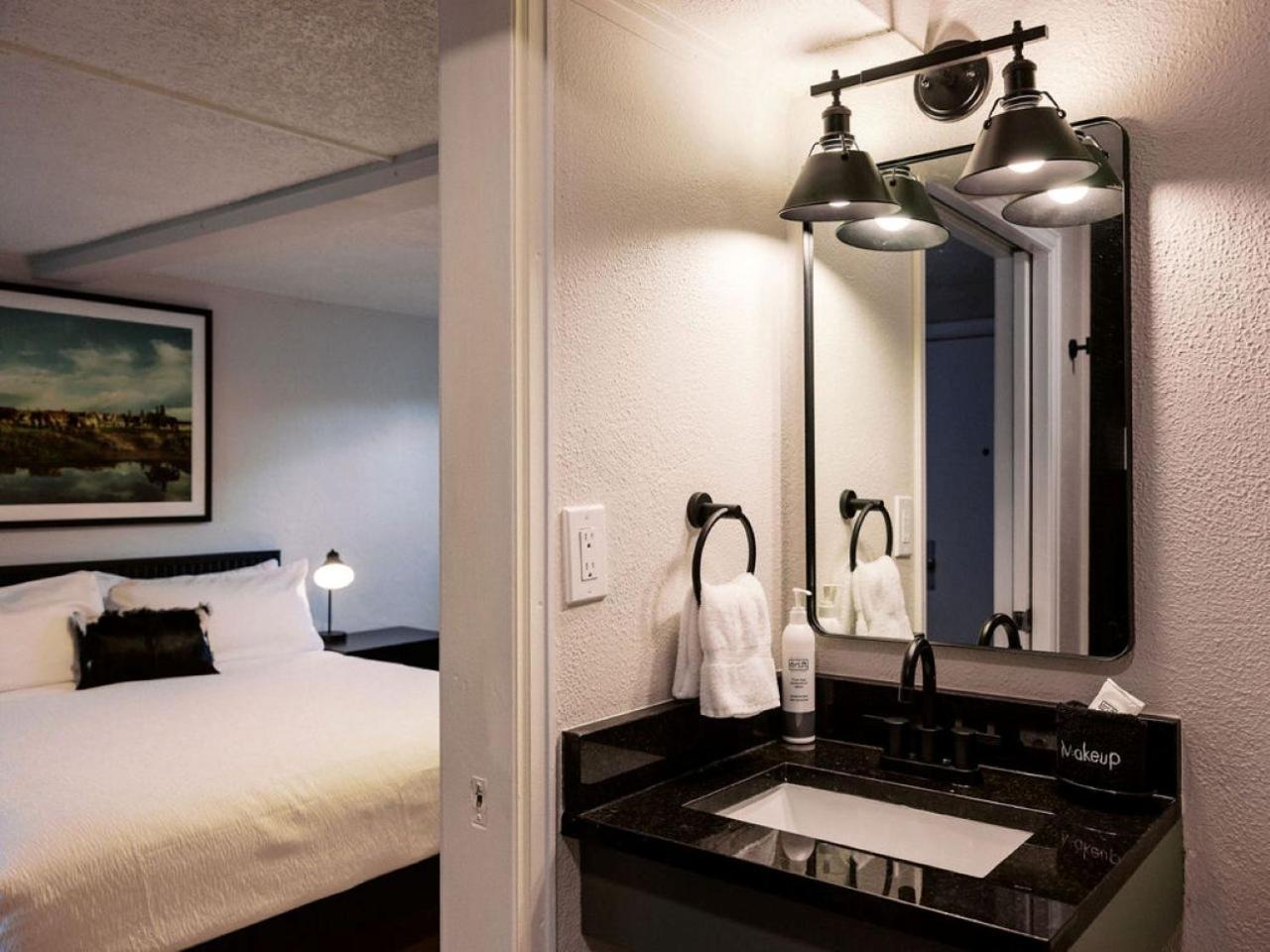 Western Lodge Стиймбоут Спрингс Екстериор снимка